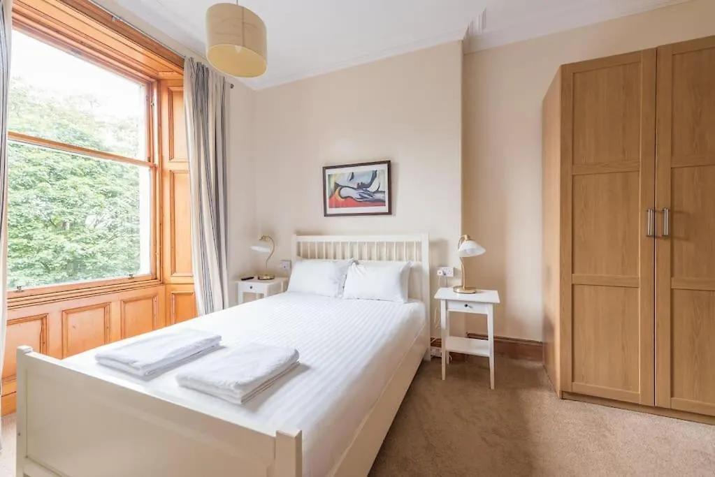 Apartament Beautiful 2 Bed 2 Bath Flat Overlooking Meadows Park Edynburg