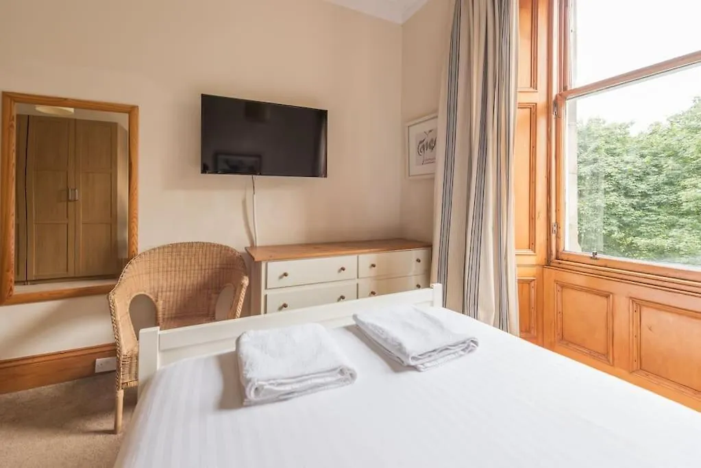 Beautiful 2 Bed 2 Bath Flat Overlooking Meadows Park Edynburg 0*,  Wielka Brytania