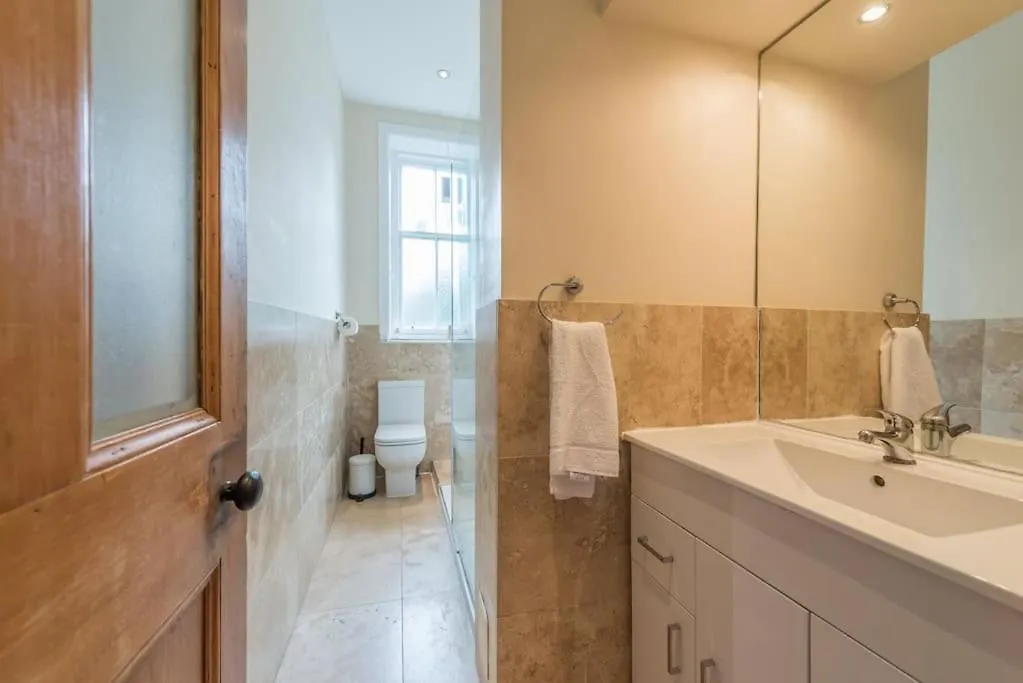 Apartament Beautiful 2 Bed 2 Bath Flat Overlooking Meadows Park Edynburg