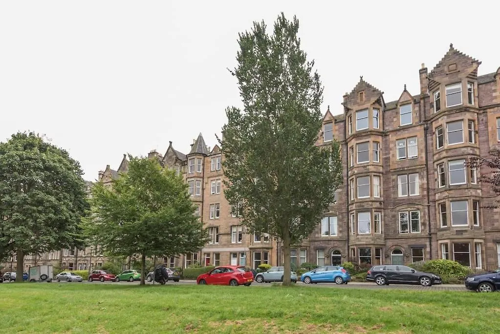 Beautiful 2 Bed 2 Bath Flat Overlooking Meadows Park Edynburg 0*,  Wielka Brytania