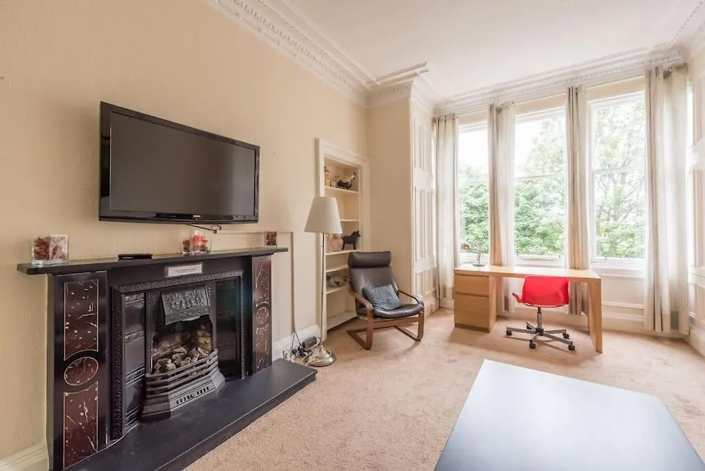 Apartament Beautiful 2 Bed 2 Bath Flat Overlooking Meadows Park Edynburg